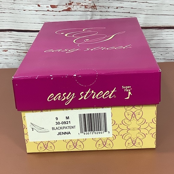 EASY STREET JENNA BLACK PATENT PUMP - Picture 11 of 11